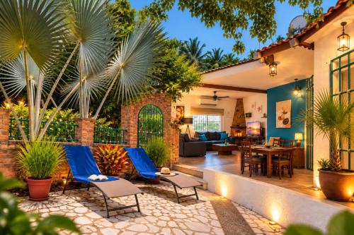 La Villa Palmier - Spacious 3BR Home - Quiet & Air-Conditioned