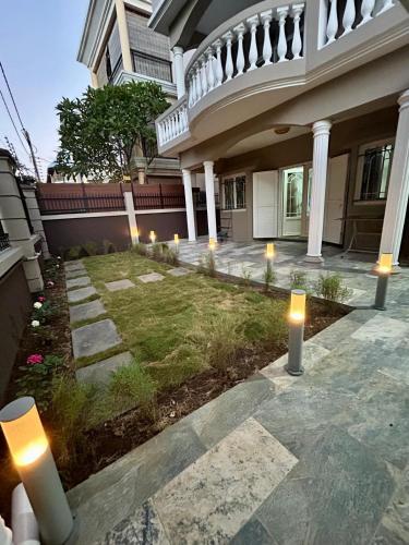 Serenity 3 bedroom apartment 100m from beach in ปวงต์ โอ ปิมองต์