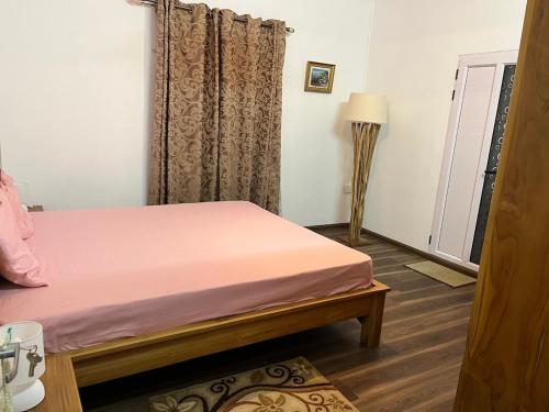 Serenity 3 bedroom apartment 100m from beach in ปวงต์ โอ ปิมองต์