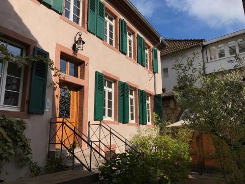 บริการและสิ่งอำนวยความสะดวก, Ulner Kapelle in ไวน์ไฮม์