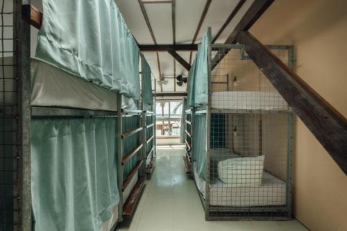 1 twin bed