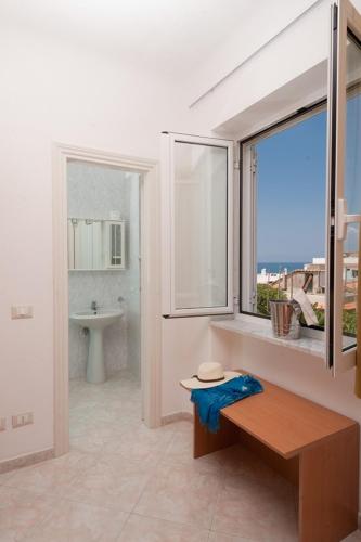 Two-Bedroom Apartment (4 Adults) image 10
