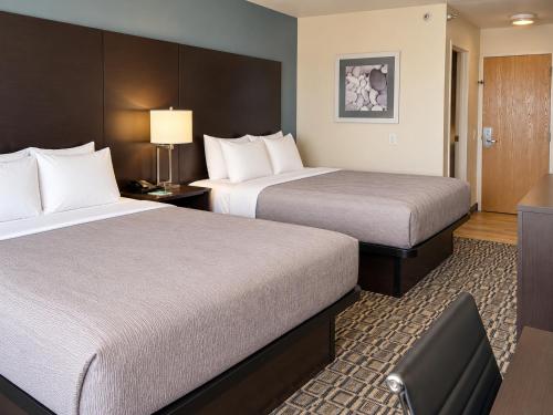 1 queen bed