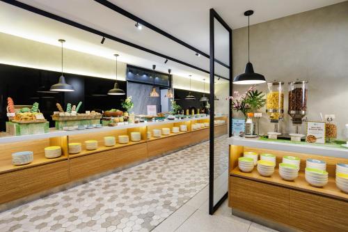 Food and beverages, Ibis Styles Subic in Subic (Zambales)
