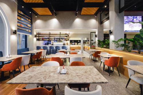 Restaurant, Ibis Styles Subic in Subic (Zambales)
