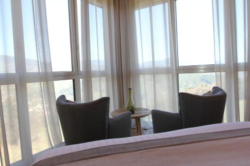 Double Room with Mountain View