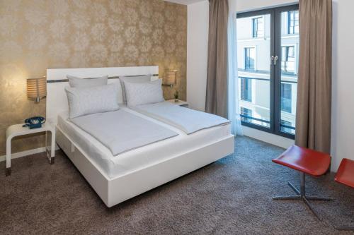 1 queen bed