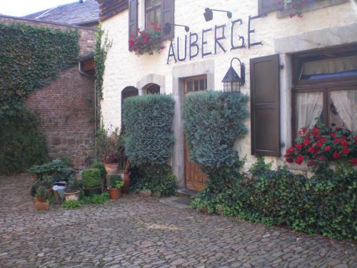 Sissepääs, Auberge du Val d'Aisne in Falaen