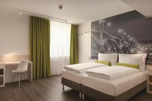 Super 8 by Wyndham Mainz Zollhafen in Mainz, Deutschland