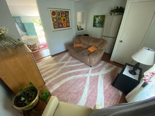 Two bedroom, living/dining room