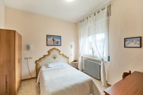 1 twin bed