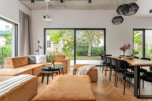 Visit Oomph Apartments 2