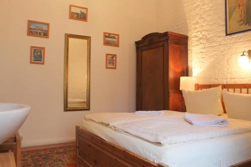 Hotel Pension Waizenegger am Kurfürstendamm - image 2