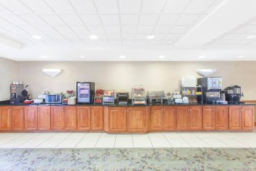 Hrana i piće, Wingate by Wyndham Bentonville Airport in Bentonville (AR)