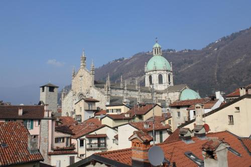 Deluxe Apartment room in Via Rusconi 10 - byMyHomeinComo