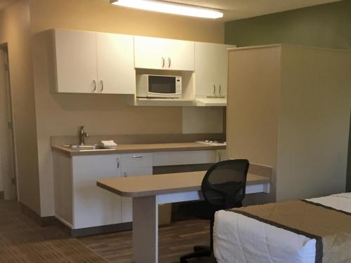 Extended Stay America Select Suites - Chicago - Rolling Meadows