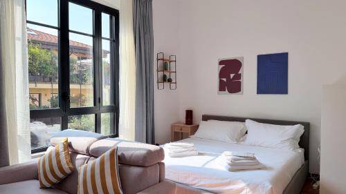 DESIGN SUITES MILANO BOCCONI UNIVERSITY NAVIGLI 14min walk from the City Centre