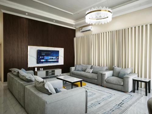 Masfout Escapes Private Mountain Villas in Sinadil