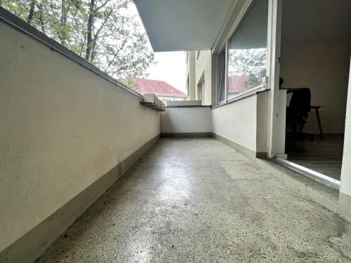 HolidayHome Apartments i Private Room with Balcony in Shared Apartment in Wedding