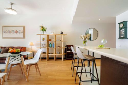 Beautiful apartment w/amenities in front of CARSO