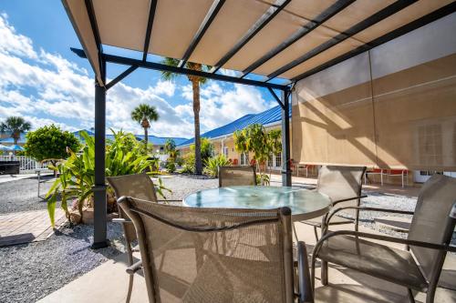 Kilátás, Island Sun Inn & Suites - Historic Venice & Beach Getaway in Venice (Florida)