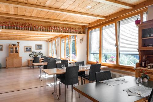 Restaurant, Agriturismo Miravalle in Brusio