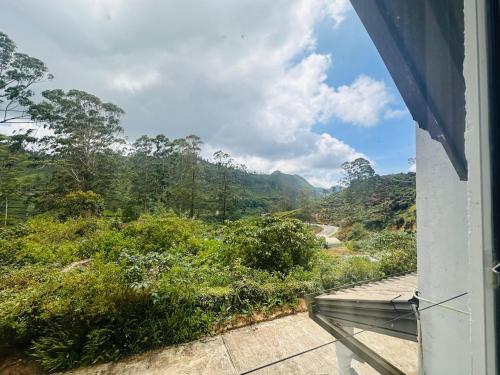 View, Crimple Cottage by Ceylon Rare Finds in Nuwara Eliya