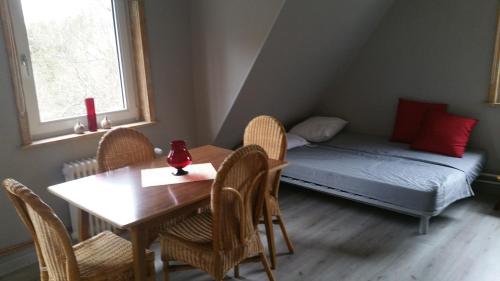 B&B Waldcafe 188m von An der Schwefelquelle entfernt