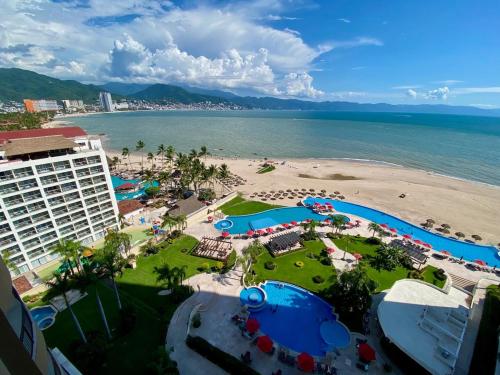 Disfruta elegancia y vistas al mar en Grand Venetia