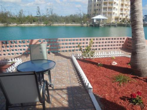 . Dundee Bay Villas