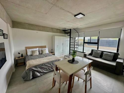 Monoambiente con terraza privada y cochera en Pinamar