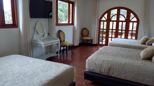 Villa de Los Angeles - image 4