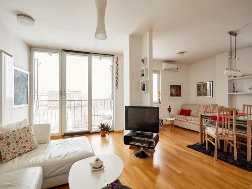 Luxury Apartment Near City Center, Skopje (photo 4)