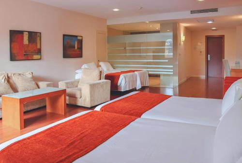 Twin room, family