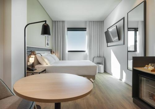 4 twin beds