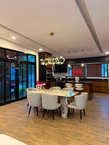 Grand Panorama Loft in Siguatepeque