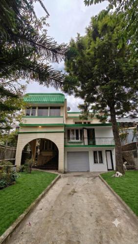 Green Woods Homestay