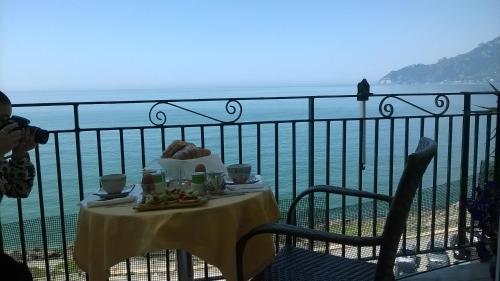 B&B Fronte Del Mare 4