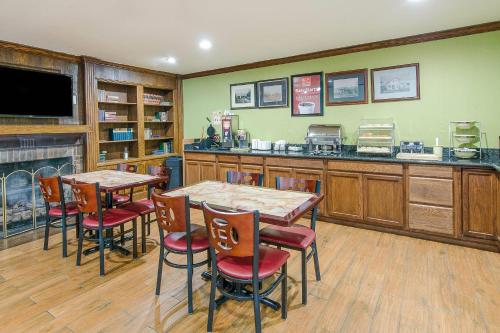 Toit ja joogid, Econo Lodge Inn & Suites Norton - Wise South in Norton (VA)