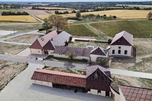 Chambre Chasserie 6-Grange Arthuis in Lavau (Burgundy)