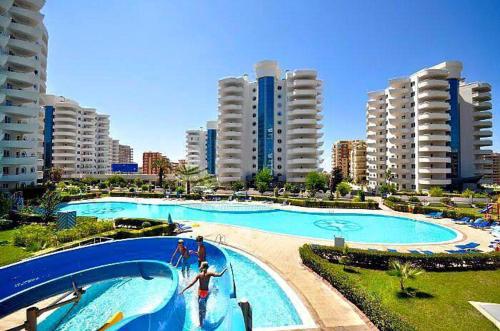  Family Flat in Mahmutlar