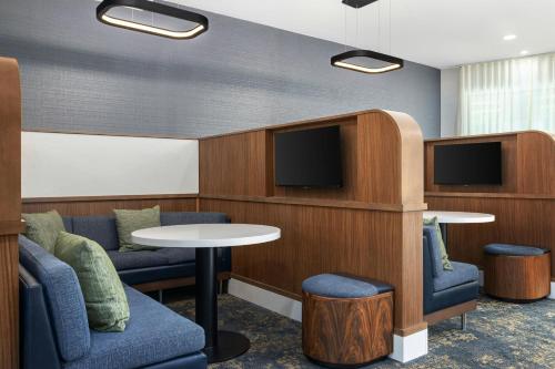 Restaurant, Courtyard by Marriott Pittsburgh Monroeville in Monroeville