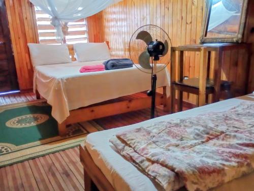 Venice Beach Lodge in Monkey Bay