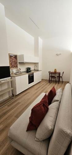 Feel Like Home In Milan 5