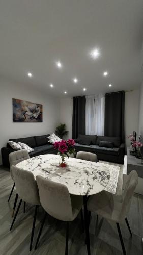 Noemi Vacation House