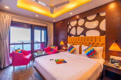 goSTOPS Mussoorie, Mall Road in Mussoorie