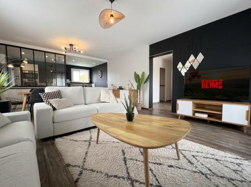 Louise, House, Garden, Private Parking