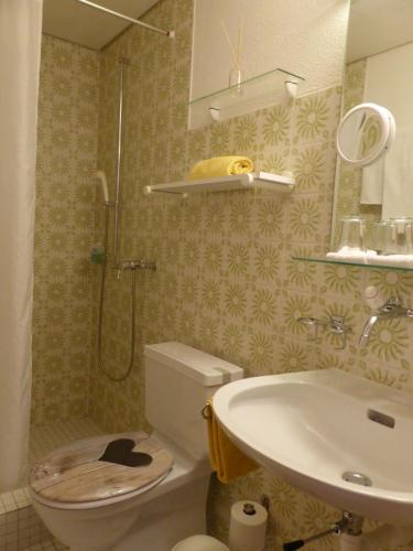 Hotel Garni Alpina - image 4