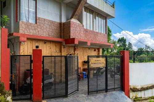 Exterior view of Pine Hills Homestay