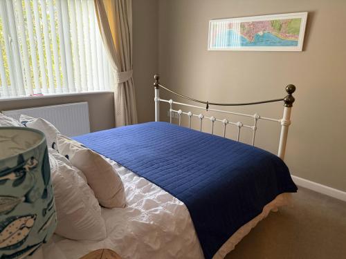 Gwel Lowarth Central Penzance - lovely one bedroom apartment. 4